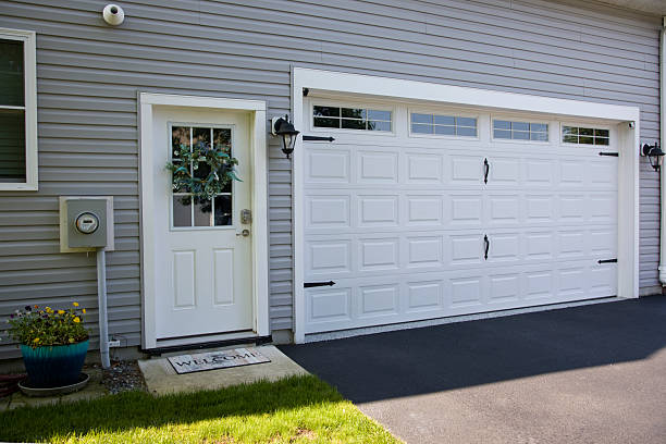24/7 Emergency Garage Door Roller Replacement experts in Sioux Falls, SD